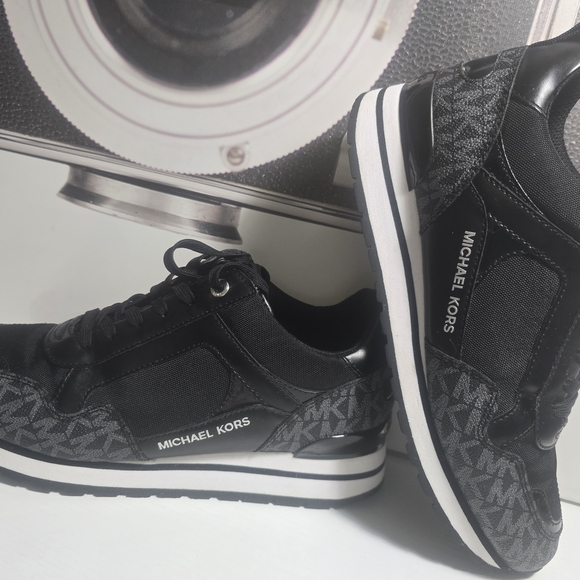 Michael Kors Black Sneakers with Textured Design - Picture 4 of 5